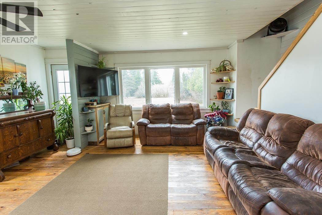 46 Collver Rd, Huron Shores Township, Thessalon, Ontario  P0R 1L0 - Photo 3 - SM260801