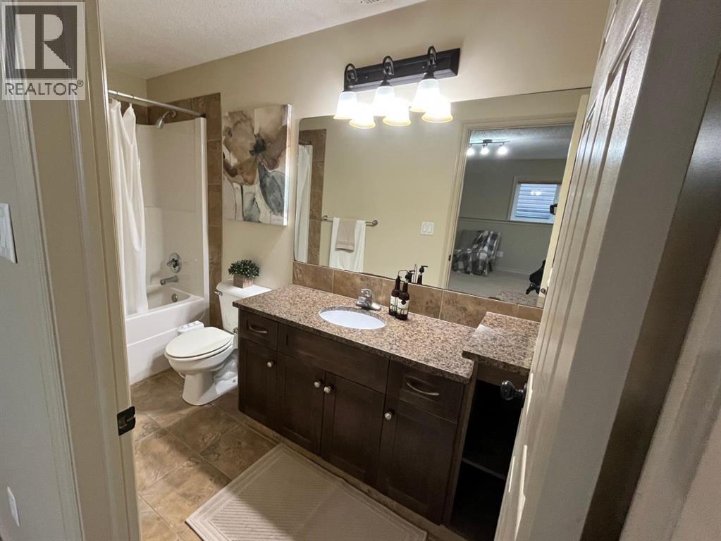 226 Gateway Manor S, Lethbridge, Alberta  T1K 5S1 - Photo 11 - A2329359