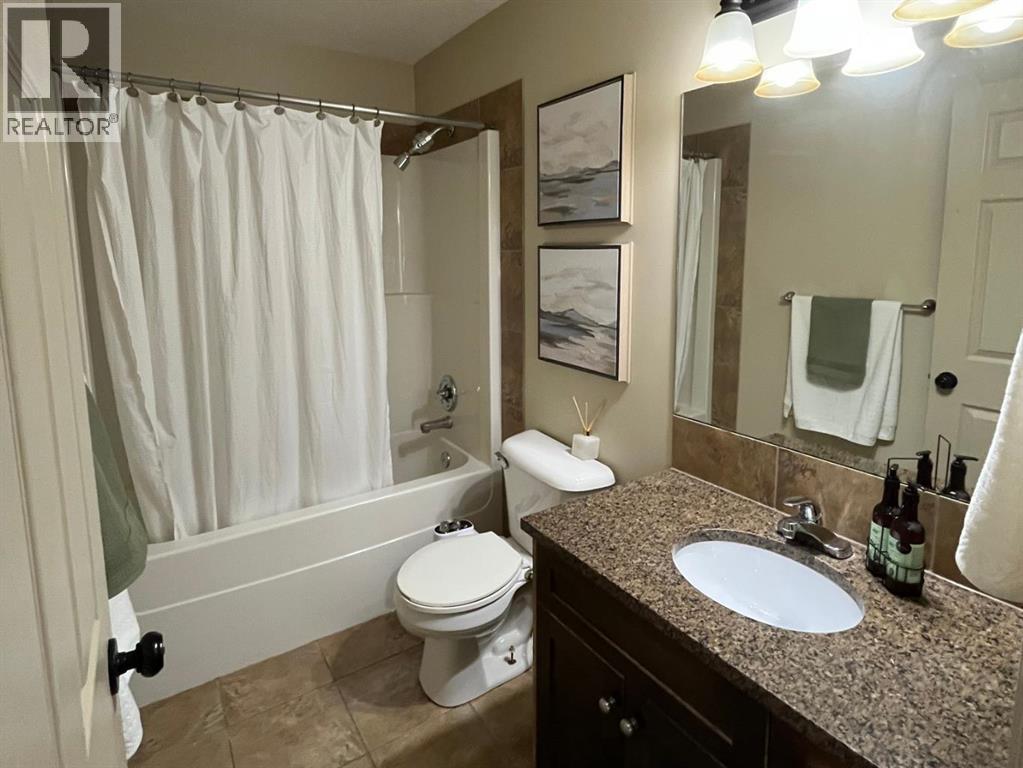 226 Gateway Manor S, Lethbridge, Alberta  T1K 5S1 - Photo 8 - A2329359