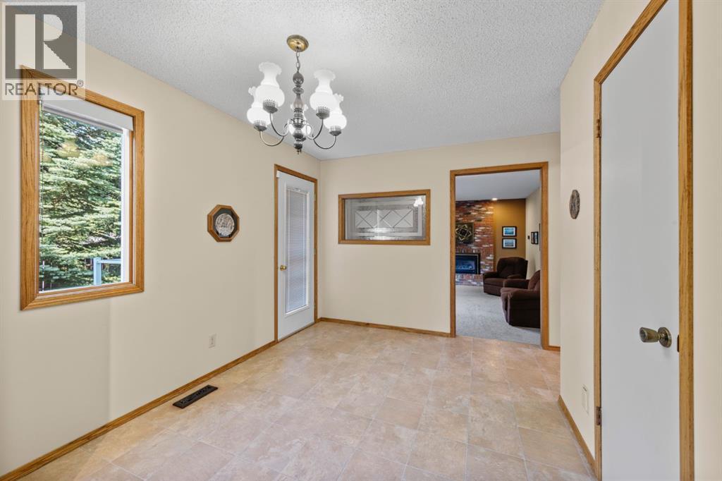203 Silver Valley Boulevard NW, Calgary, Alberta  T3B 4B7 - Photo 19 - A2333835