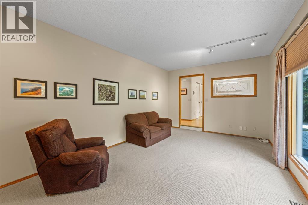 203 Silver Valley Boulevard NW, Calgary, Alberta  T3B 4B7 - Photo 22 - A2333835