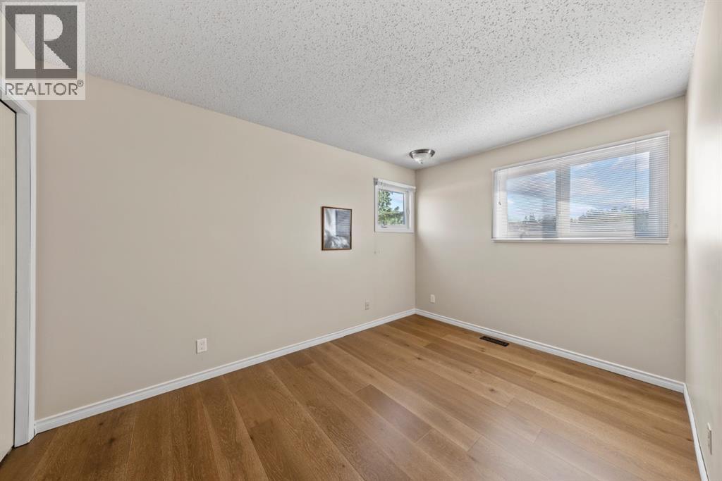 203 Silver Valley Boulevard NW, Calgary, Alberta  T3B 4B7 - Photo 25 - A2333835