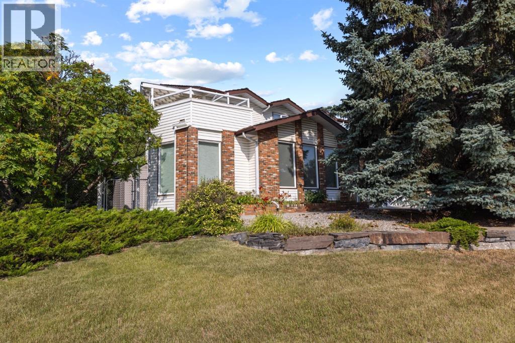 203 Silver Valley Boulevard NW, Calgary, Alberta  T3B 4B7 - Photo 3 - A2333835