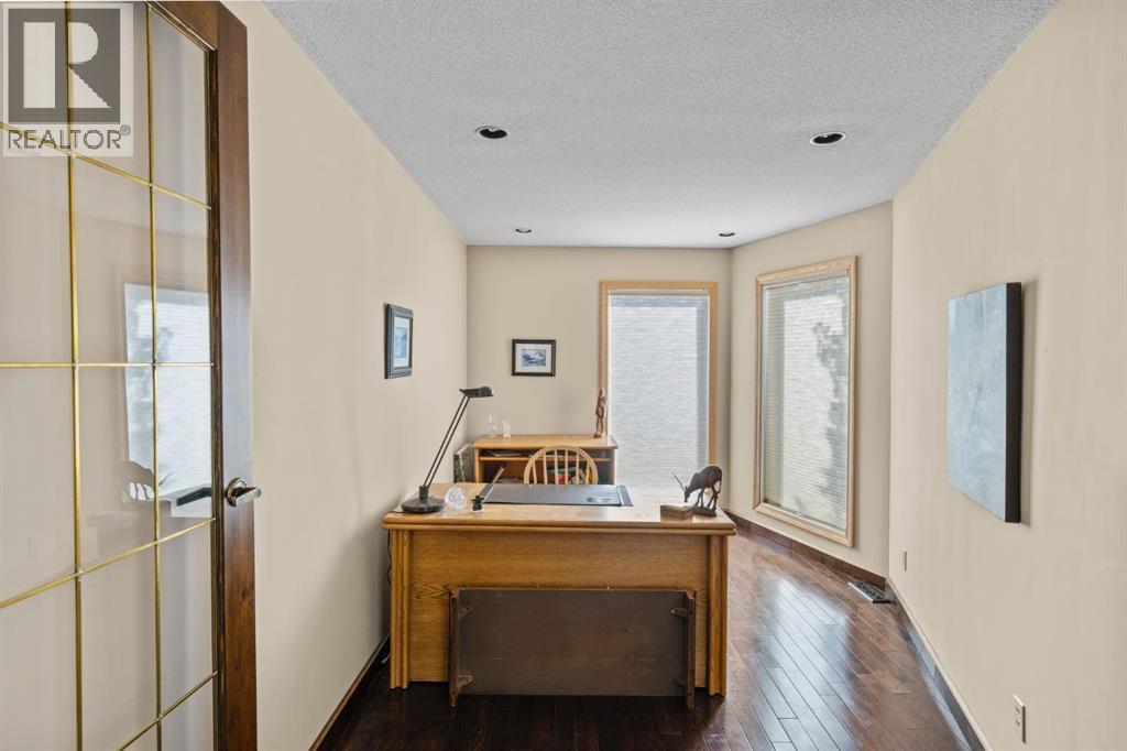 203 Silver Valley Boulevard NW, Calgary, Alberta  T3B 4B7 - Photo 8 - A2333835