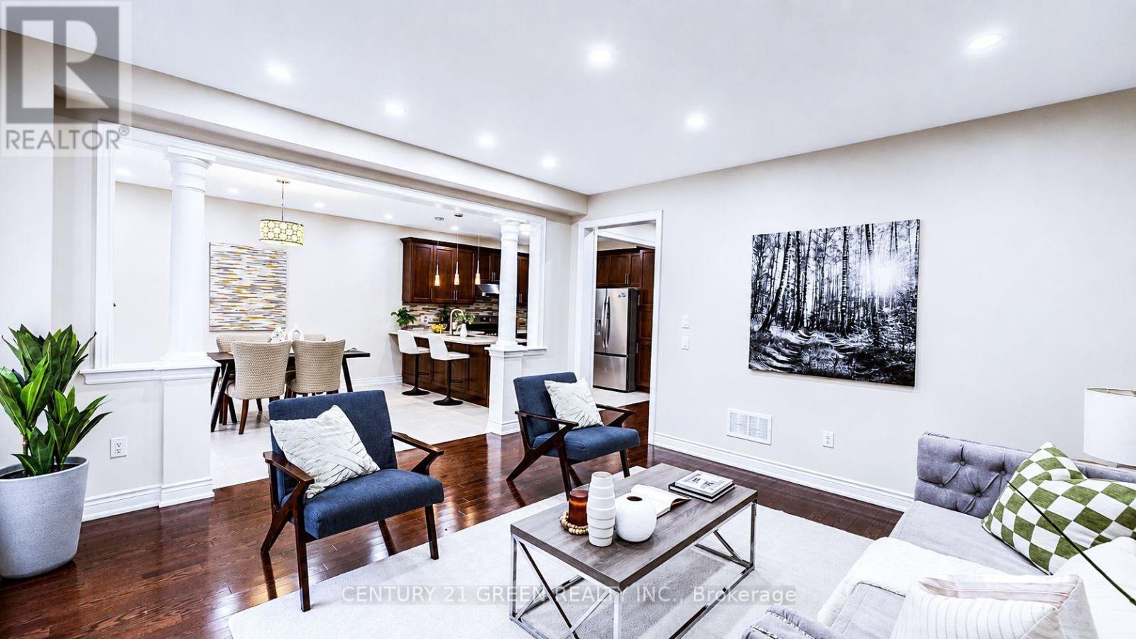 61 Magdalan Crescent, Richmond Hill, Ontario L4E 0W4 - Photo 13 - N13623708