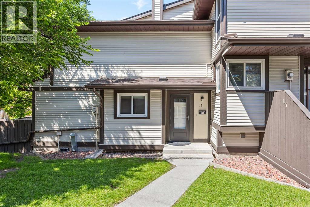 16, 115 Bergen Road NW, Calgary, Alberta