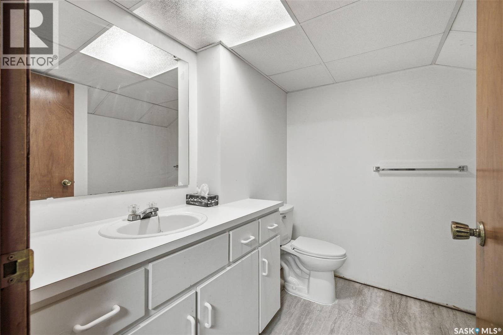 402 Fulton Drive, Regina, Saskatchewan  S4X 2K1 - Photo 20 - SK044501