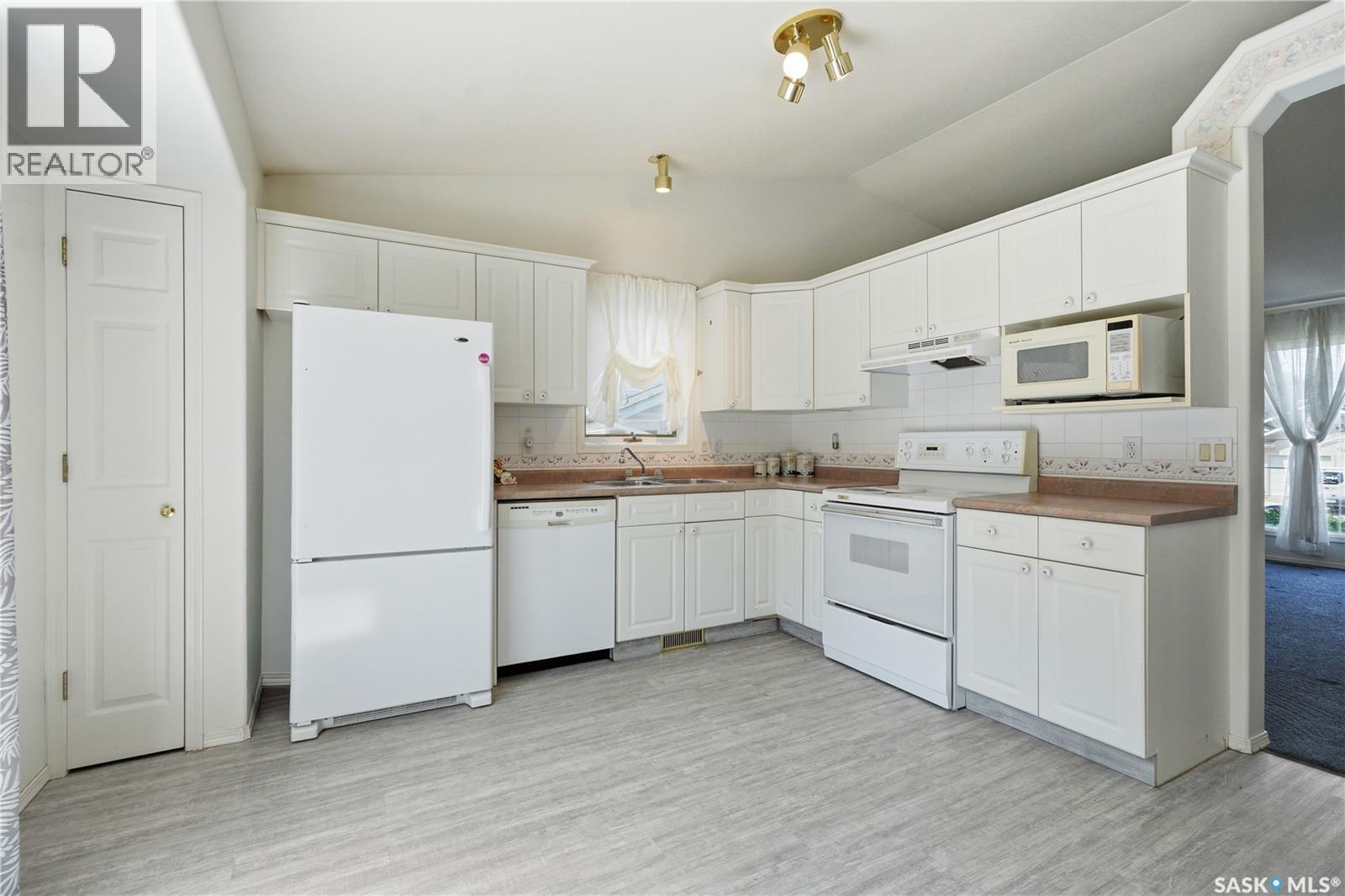 502 Scissons Crescent, Saskatoon, Saskatchewan  S7S 1C2 - Photo 9 - SK044498