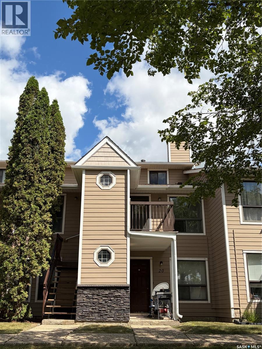 18 Cedar Meadow DRIVE, regina, Saskatchewan