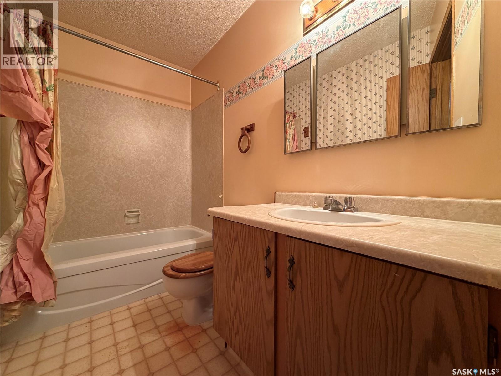 18 Cedar Meadow Drive, Regina, Saskatchewan  S4X 3J6 - Photo 25 - SK044475