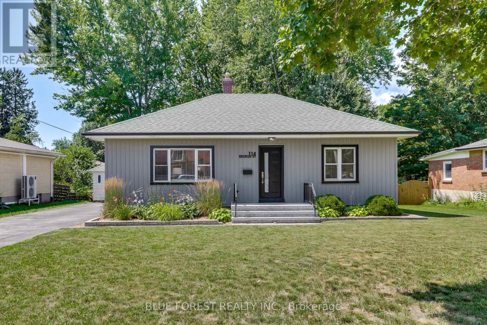 114 GRAHAM ROAD, West Elgin, Ontario