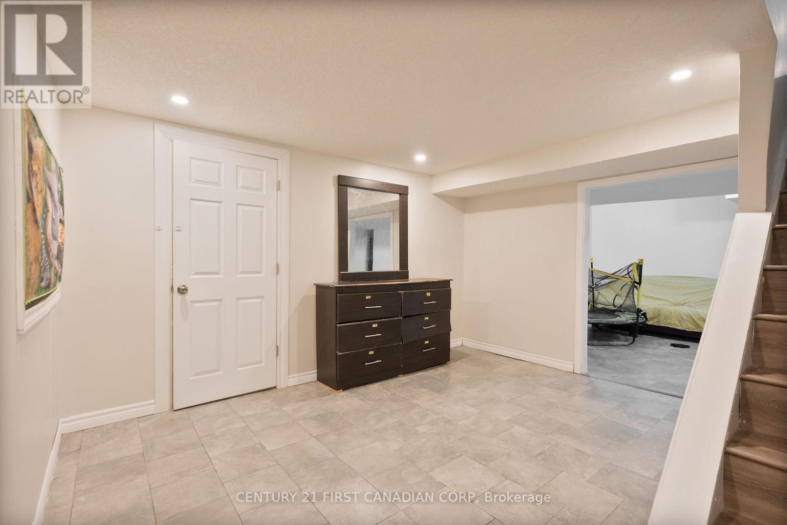 345 Banbury Crescent, London South, Ontario  N5Z 4V1 - Photo 19 - X13640216