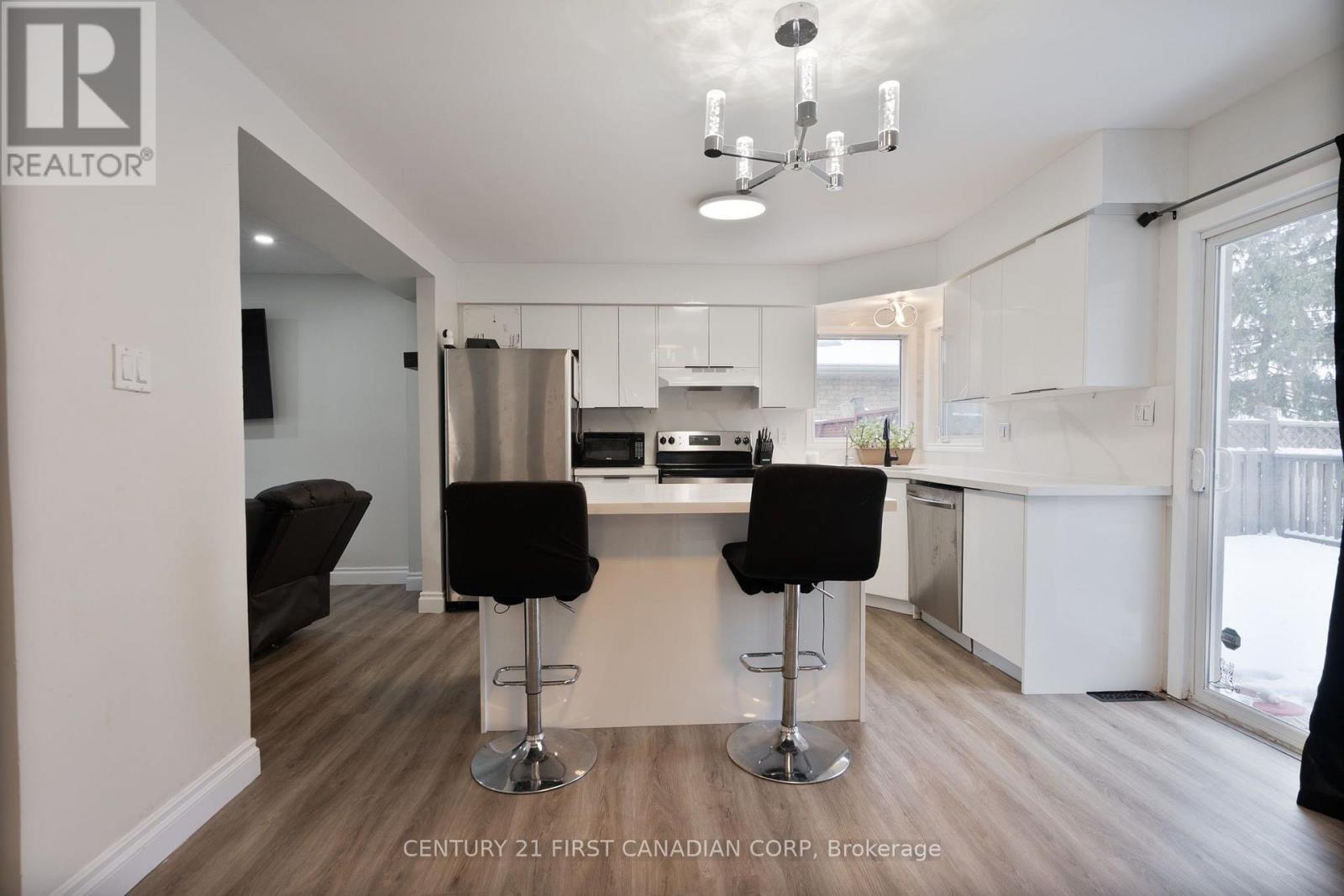 345 Banbury Crescent, London South, Ontario  N5Z 4V1 - Photo 5 - X13640216