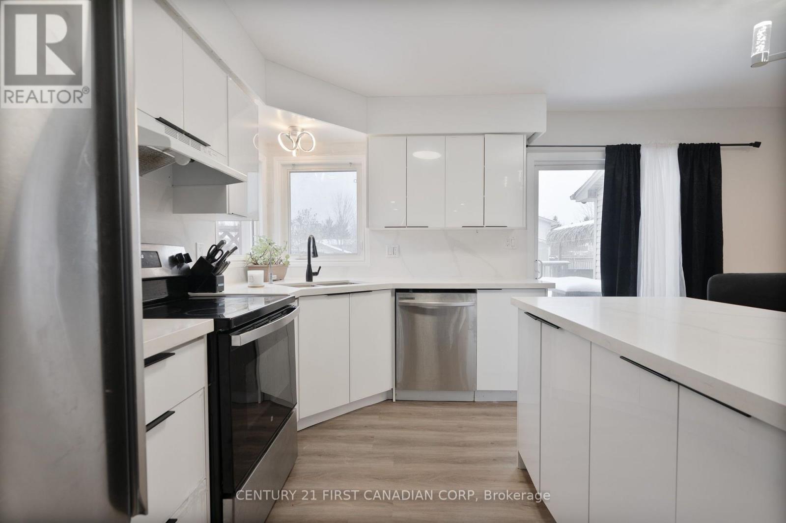 345 Banbury Crescent, London South, Ontario  N5Z 4V1 - Photo 7 - X13640216