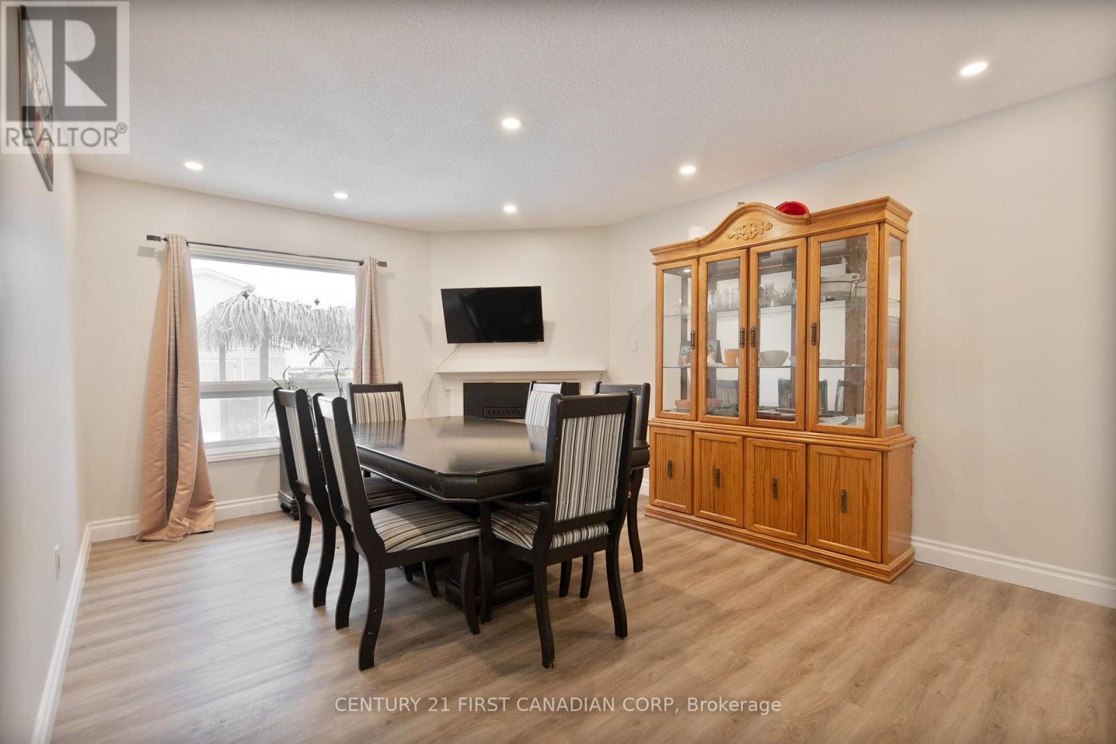 345 Banbury Crescent, London South, Ontario  N5Z 4V1 - Photo 9 - X13640216