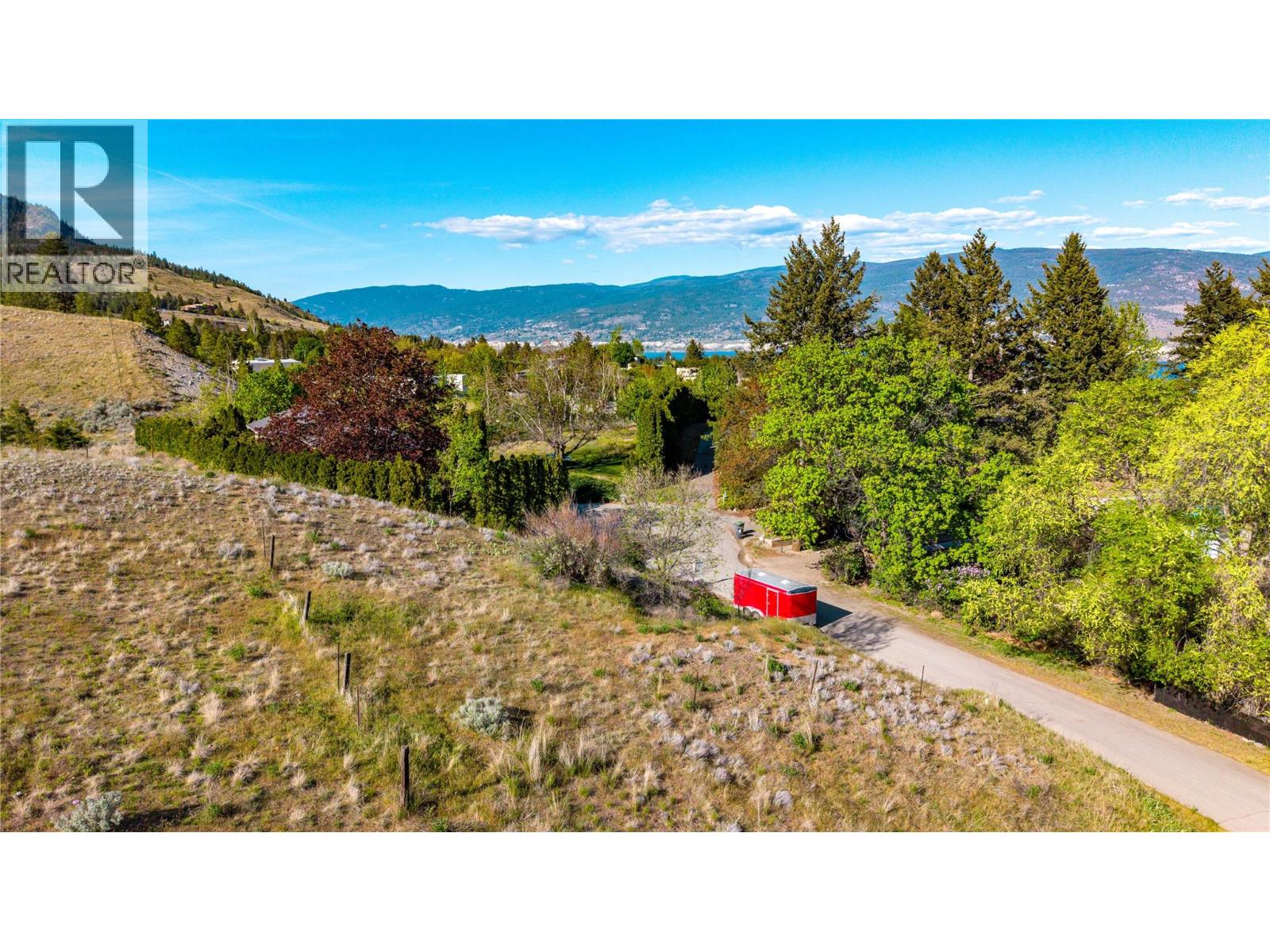 1214 Lambert Drive, Penticton, British Columbia  V2A 8Y5 - Photo 3 - 10374393