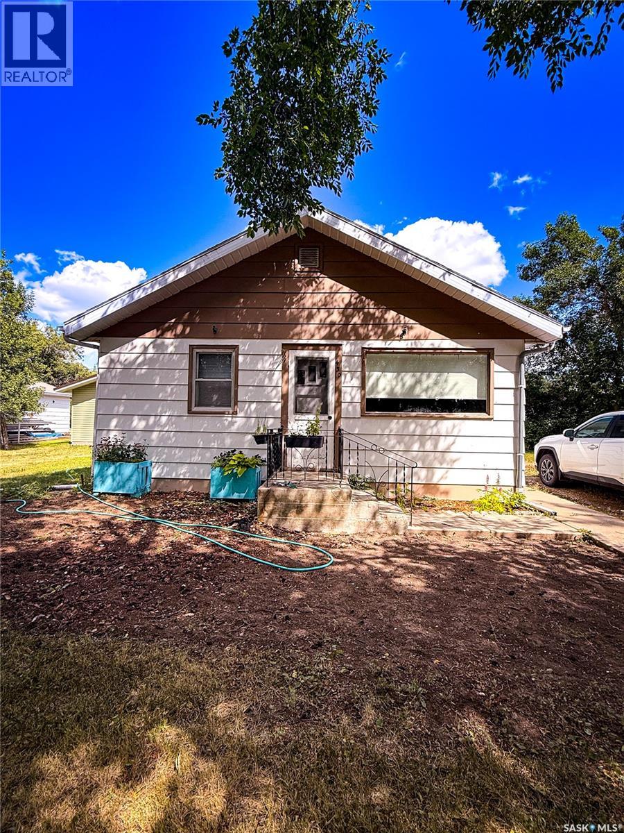 430 3rd Street E, Shaunavon, Saskatchewan  S0N 2M0 - Photo 36 - SK041831