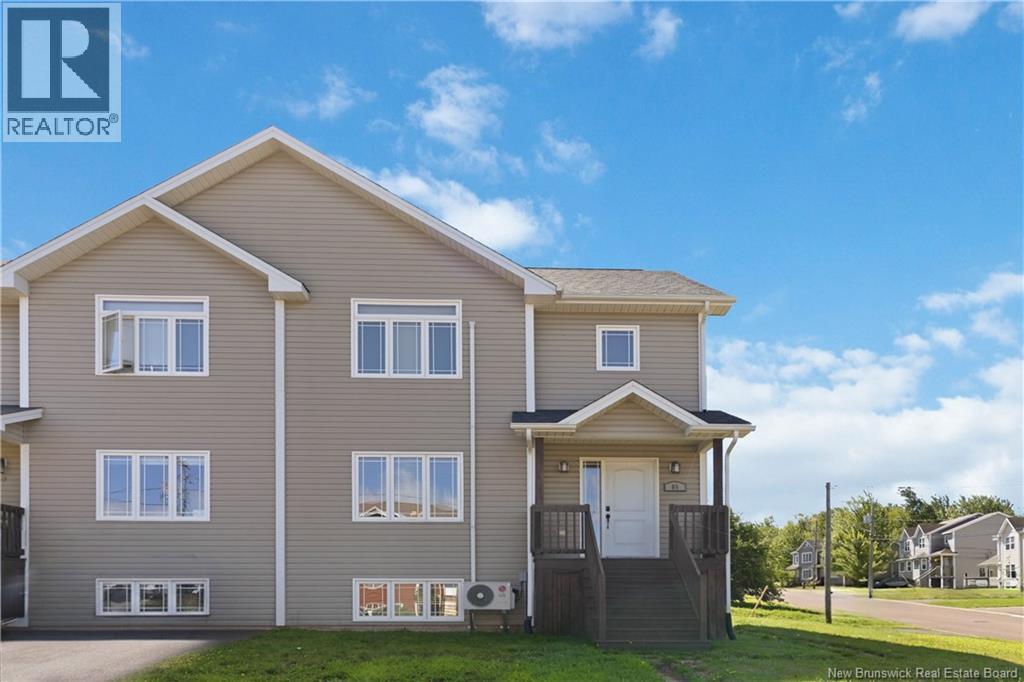 65 Belle-Foret, Dieppe, New Brunswick  E1A 8Y2 - Photo 2 - NB145325