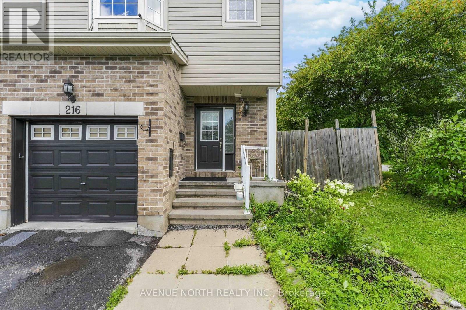 216 Cityview Crescent, Ottawa, Ontario  K4A 0T9 - Photo 4 - X13640132
