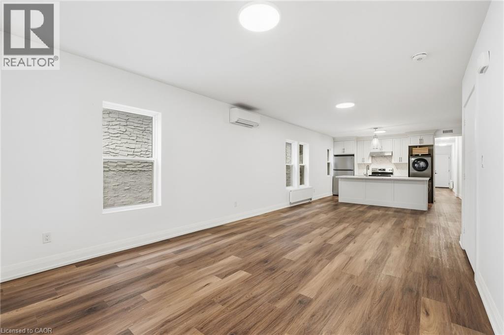 4876 Simcoe Street Unit# 1, Niagara Falls, Ontario  L2E 1V9 - Photo 3 - 40846326