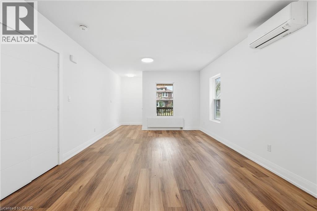 4876 Simcoe Street Unit# 1, Niagara Falls, Ontario  L2E 1V9 - Photo 4 - 40846326