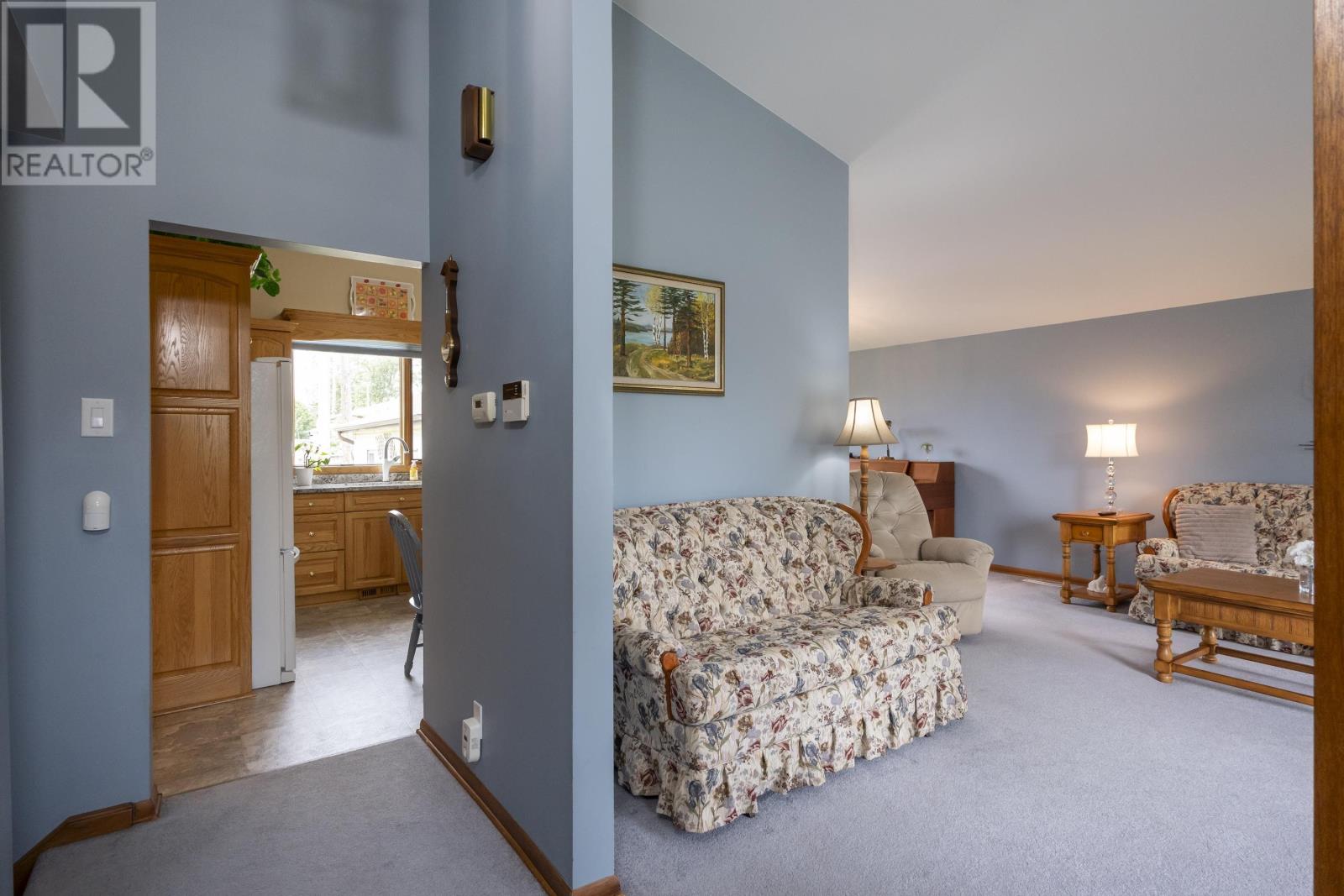 236 Poplar Ave, Thunder Bay, Ontario  P7B 1V9 - Photo 4 - TB2602245