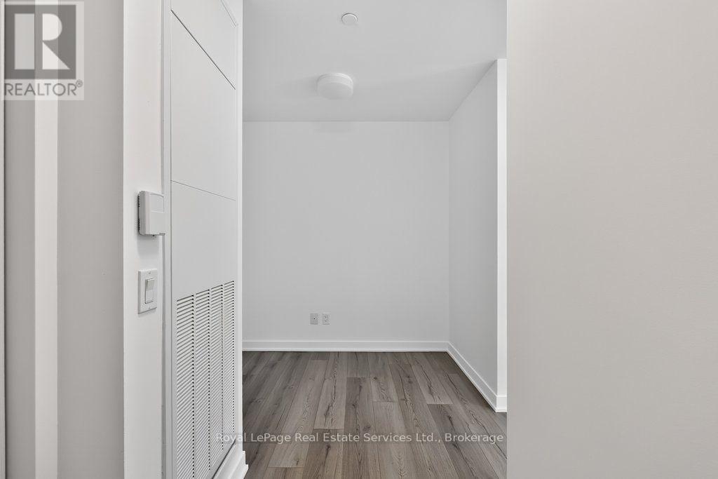 332 - 405 Dundas Street W, Oakville, Ontario  L6M 4M2 - Photo 7 - W13640158