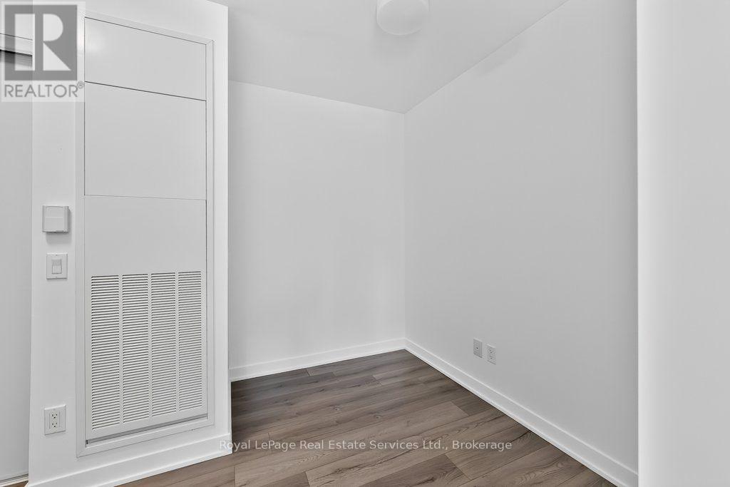 332 - 405 Dundas Street W, Oakville, Ontario  L6M 4M2 - Photo 9 - W13640158