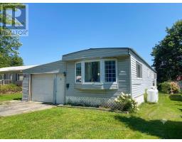 4 KAVANAGH DRIVE, Rideau Lakes, Ontario