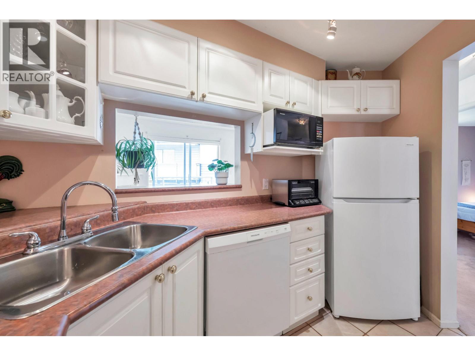 206 245 St. Davids Avenue, North Vancouver, British Columbia V7L 3N9 - Photo 11 - R3152724