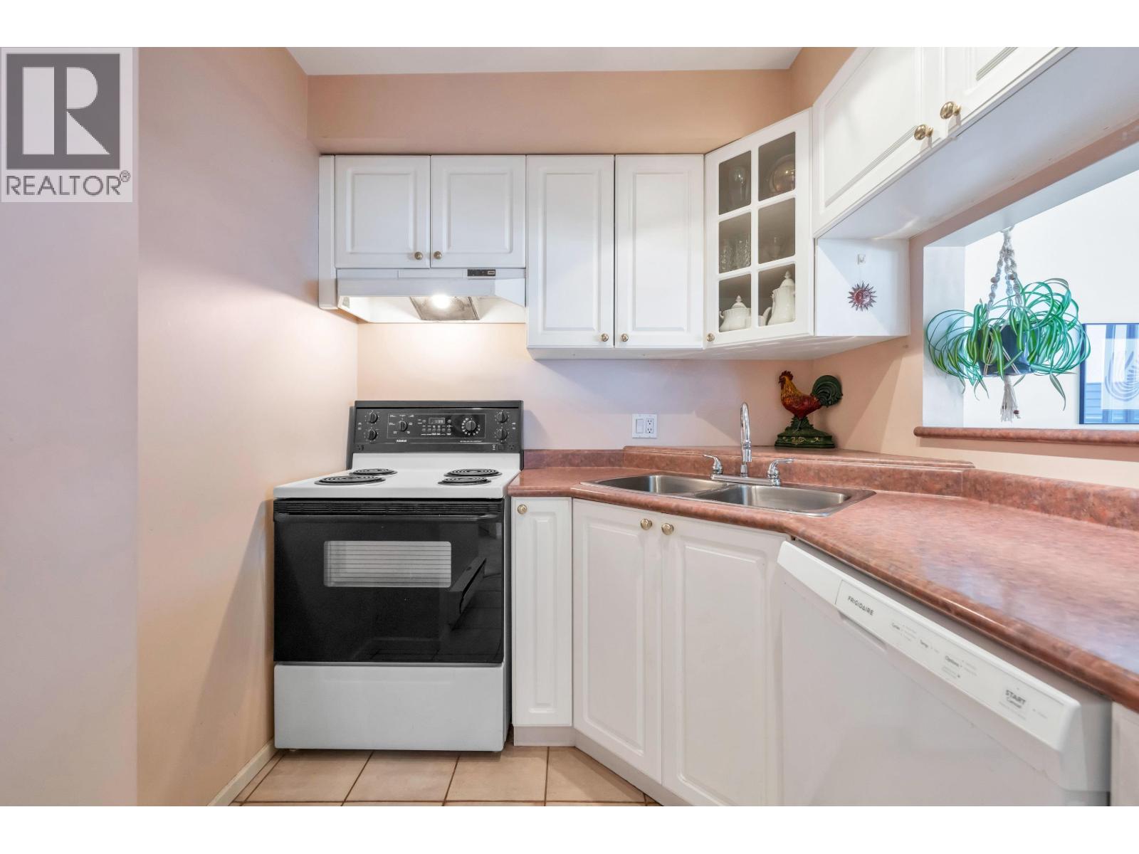 206 245 St. Davids Avenue, North Vancouver, British Columbia V7L 3N9 - Photo 12 - R3152724