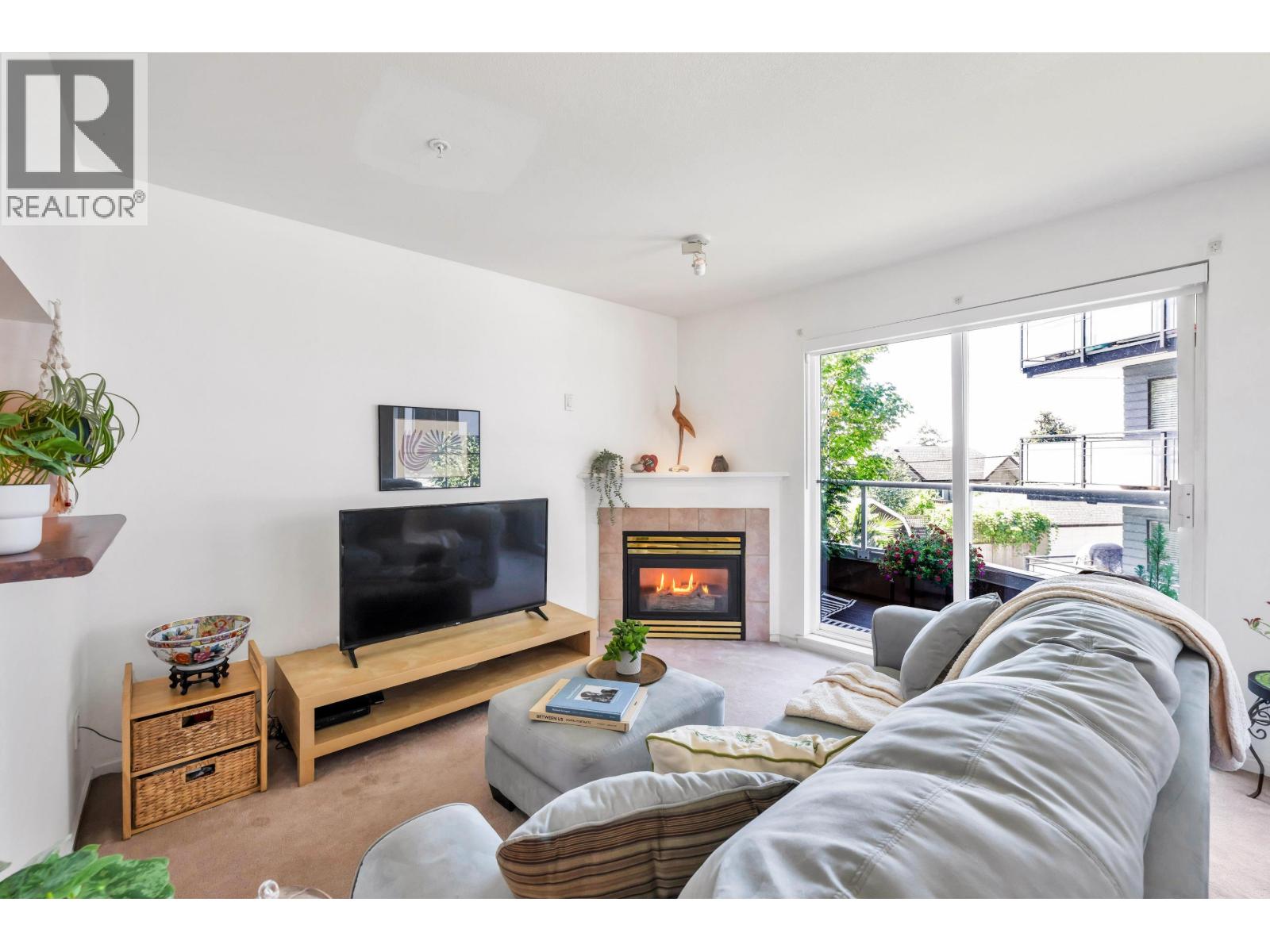 206 245 St. Davids Avenue, North Vancouver, British Columbia V7L 3N9 - Photo 4 - R3152724