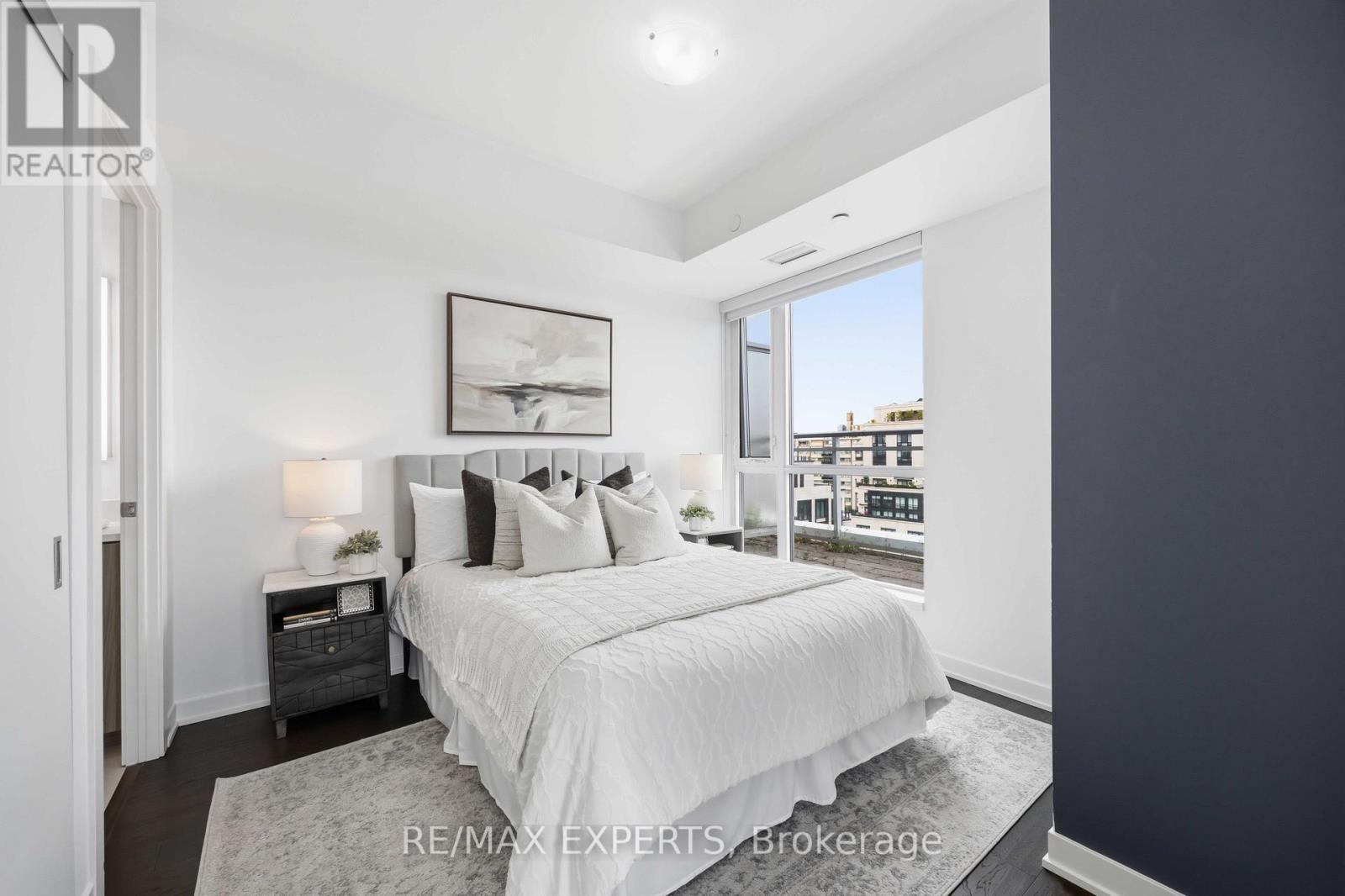 1007 - 223 St Clair Avenue W, Toronto, Ontario  M4V 0A5 - Photo 19 - C13640172