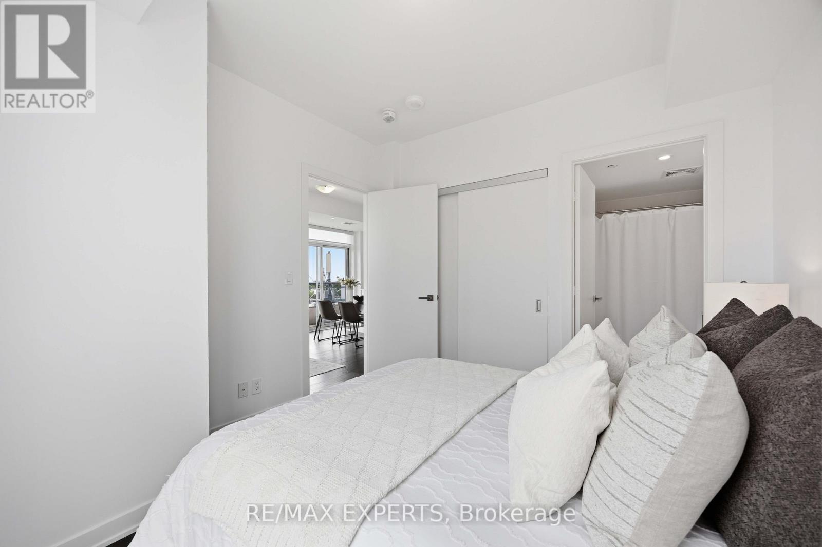 1007 - 223 St Clair Avenue W, Toronto, Ontario  M4V 0A5 - Photo 20 - C13640172