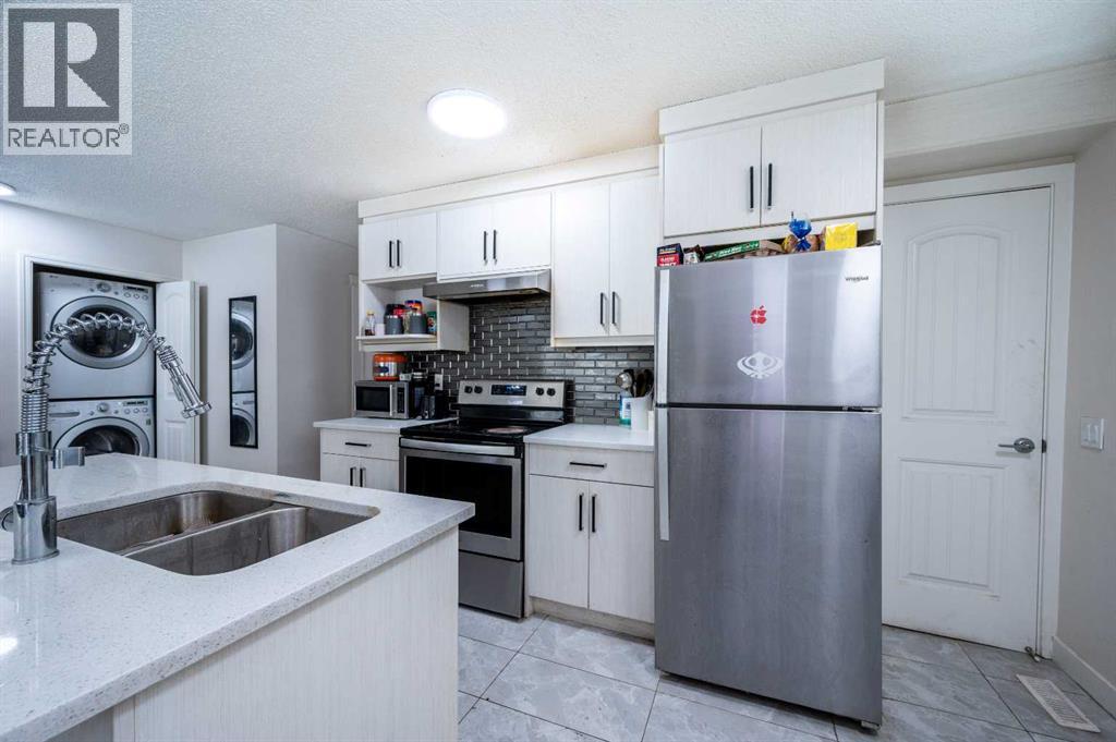 72 Faldale Close NE, Calgary, Alberta  T3J 1V9 - Photo 4 - A2320216