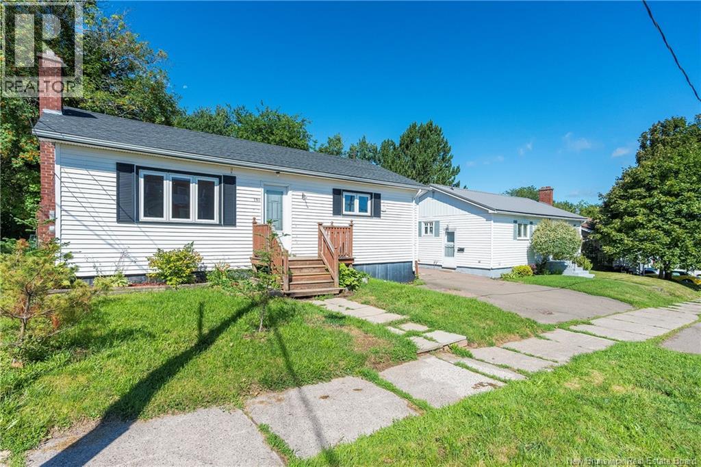194 Jones Street, Moncton, New Brunswick  E1C 6K3 - Photo 3 - NB145258