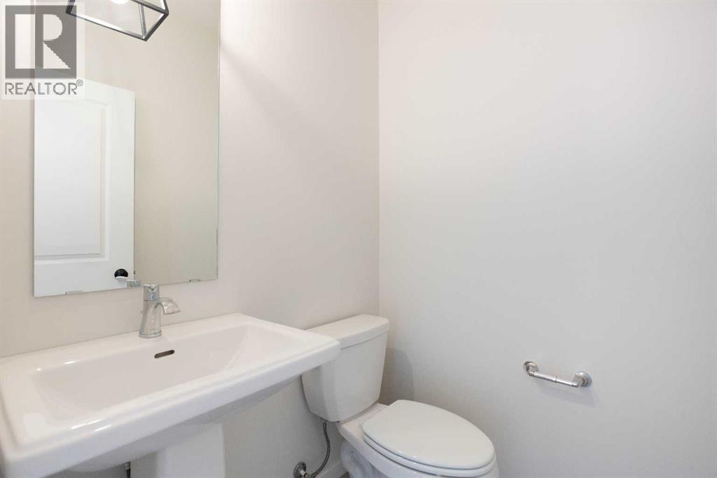 112 Lucas Street NW, Calgary, Alberta  T3P 1R6 - Photo 11 - A2328013