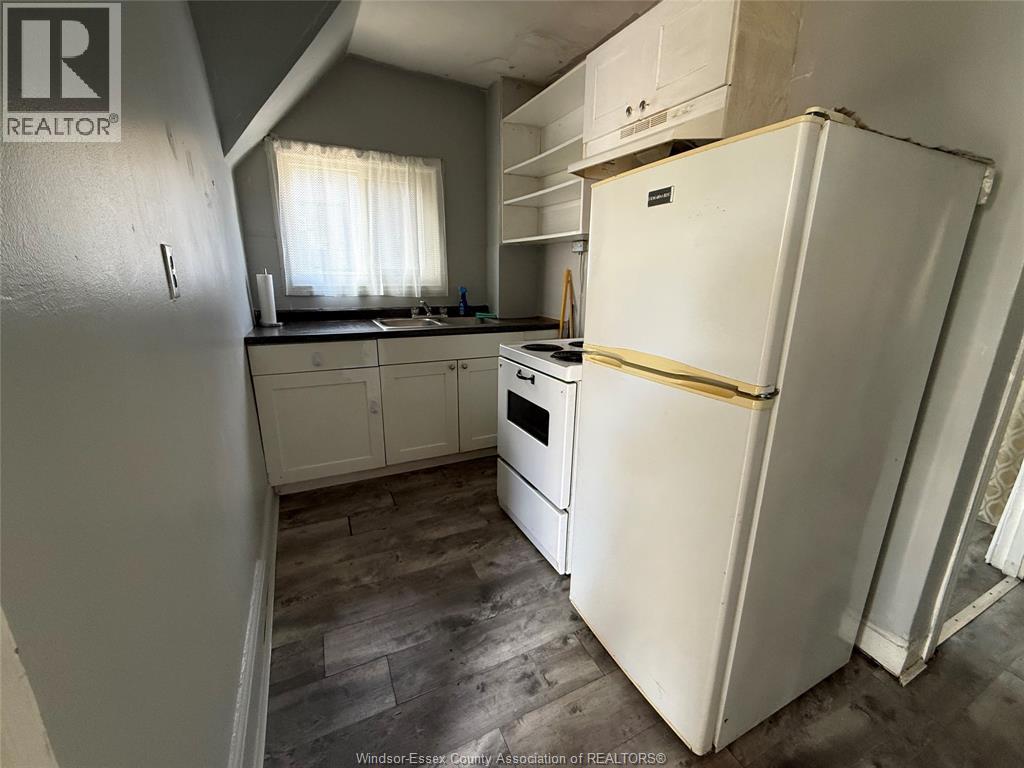 669 Marentette Unit# Upper, Windsor, Ontario N9A 1Z3 - Photo 10 - 26018904