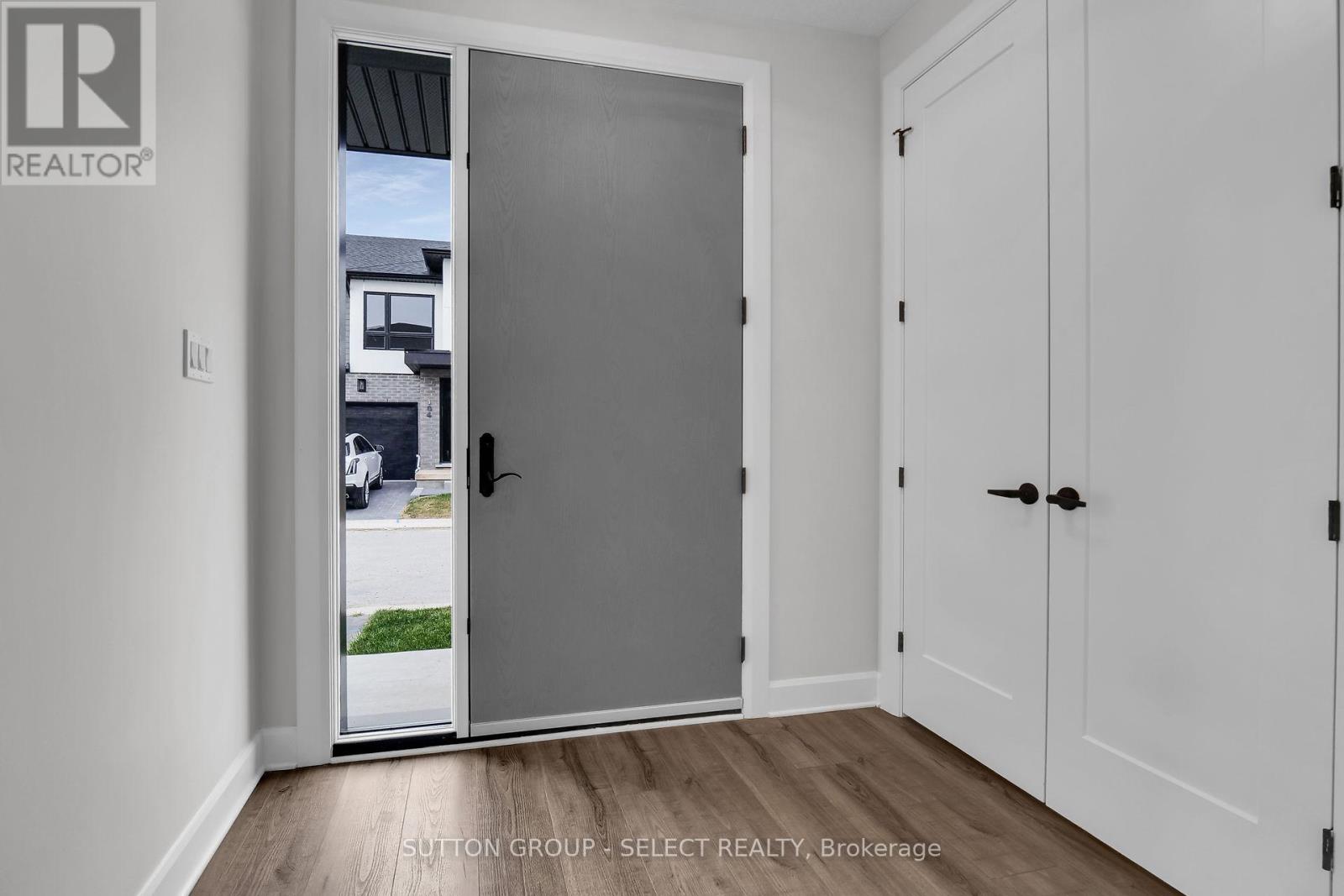 203 - 175 Doan Drive, Middlesex Centre, Ontario  N0L 2R0 - Photo 3 - X12828248