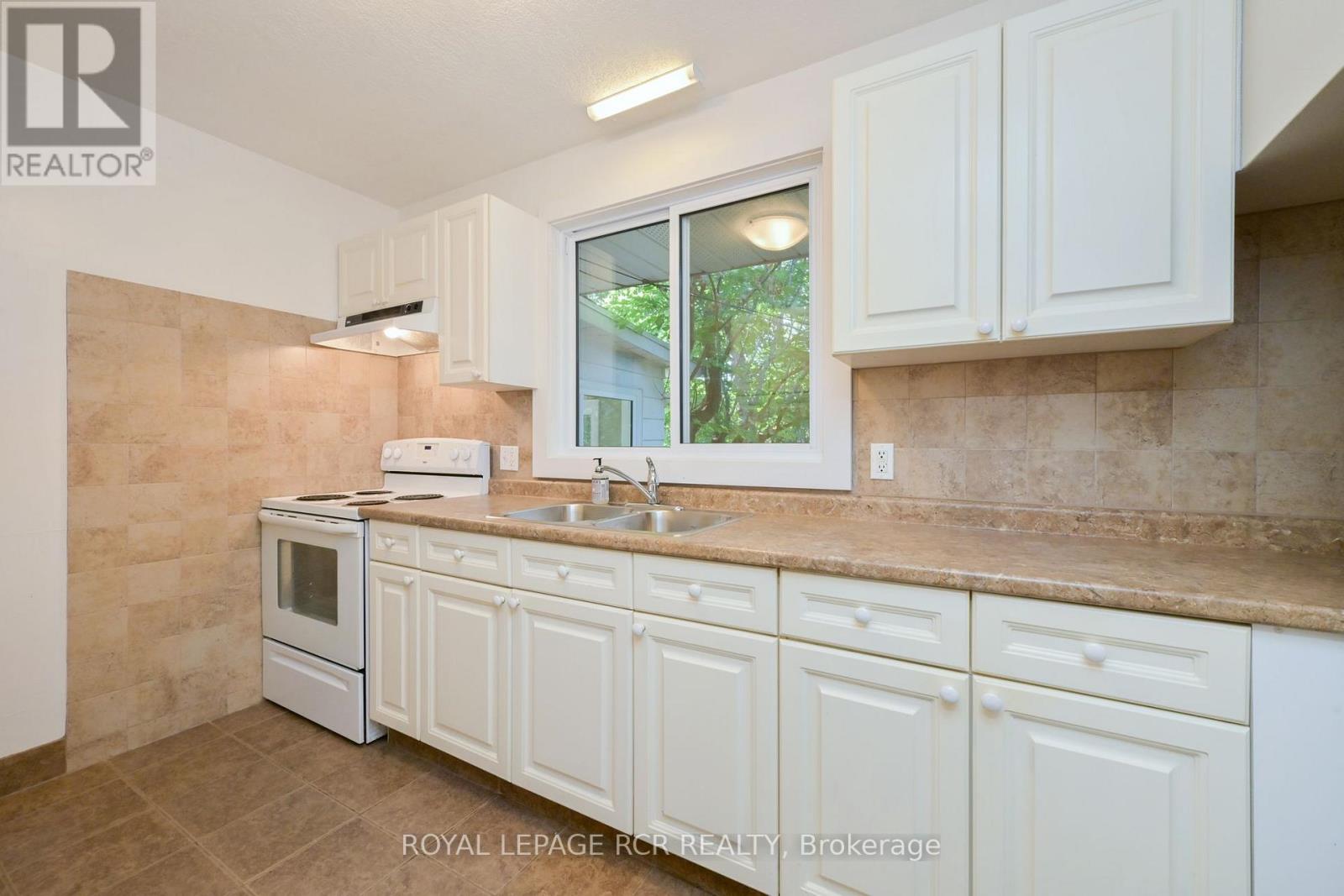 18 Doner Street, New Tecumseth, Ontario  L9R 1M6 - Photo 13 - N13640168