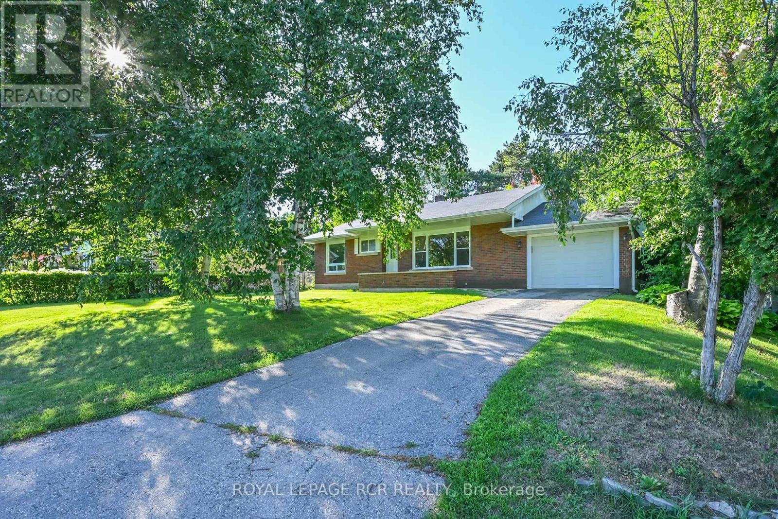 18 Doner Street, New Tecumseth, Ontario  L9R 1M6 - Photo 2 - N13640168