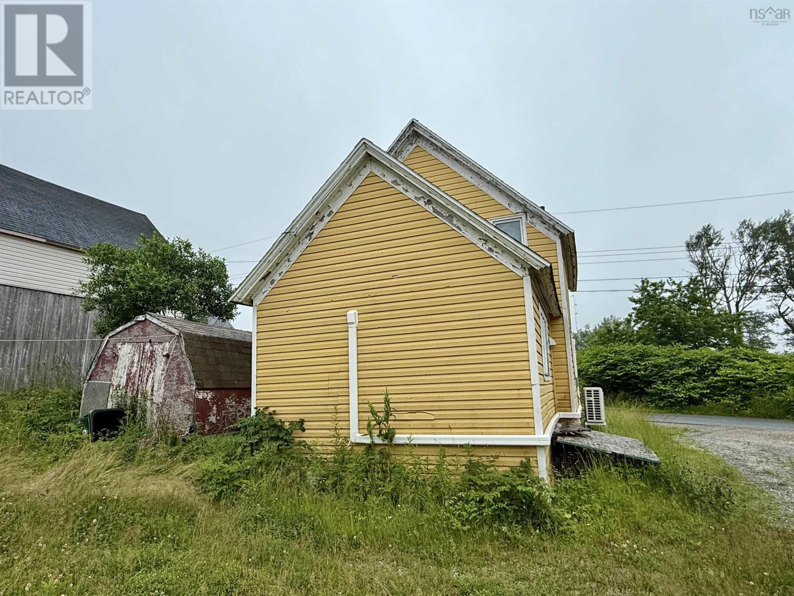 21 Leslie Lane, Glace Bay, Nova Scotia  B1A 2E4 - Photo 5 - 202619637