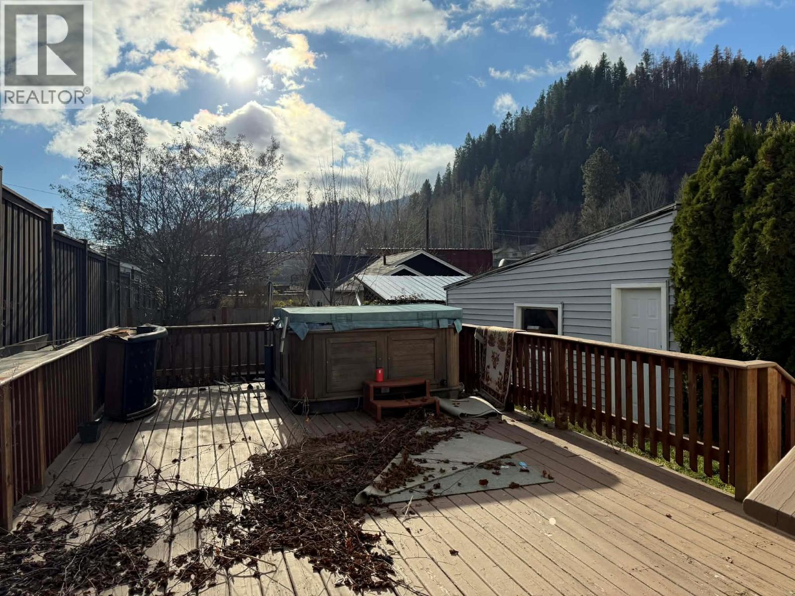 168 Crescent Street, Castlegar, British Columbia  V1N 1B1 - Photo 11 - 10370826