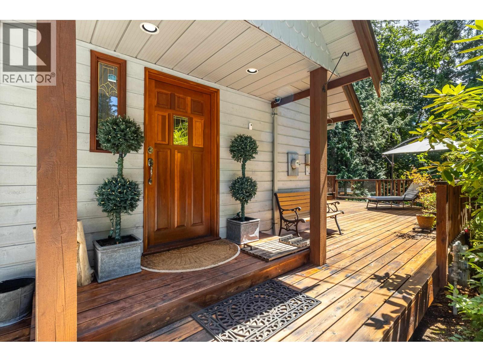 1484 HENDERSON AVENUE, Roberts Creek, British Columbia