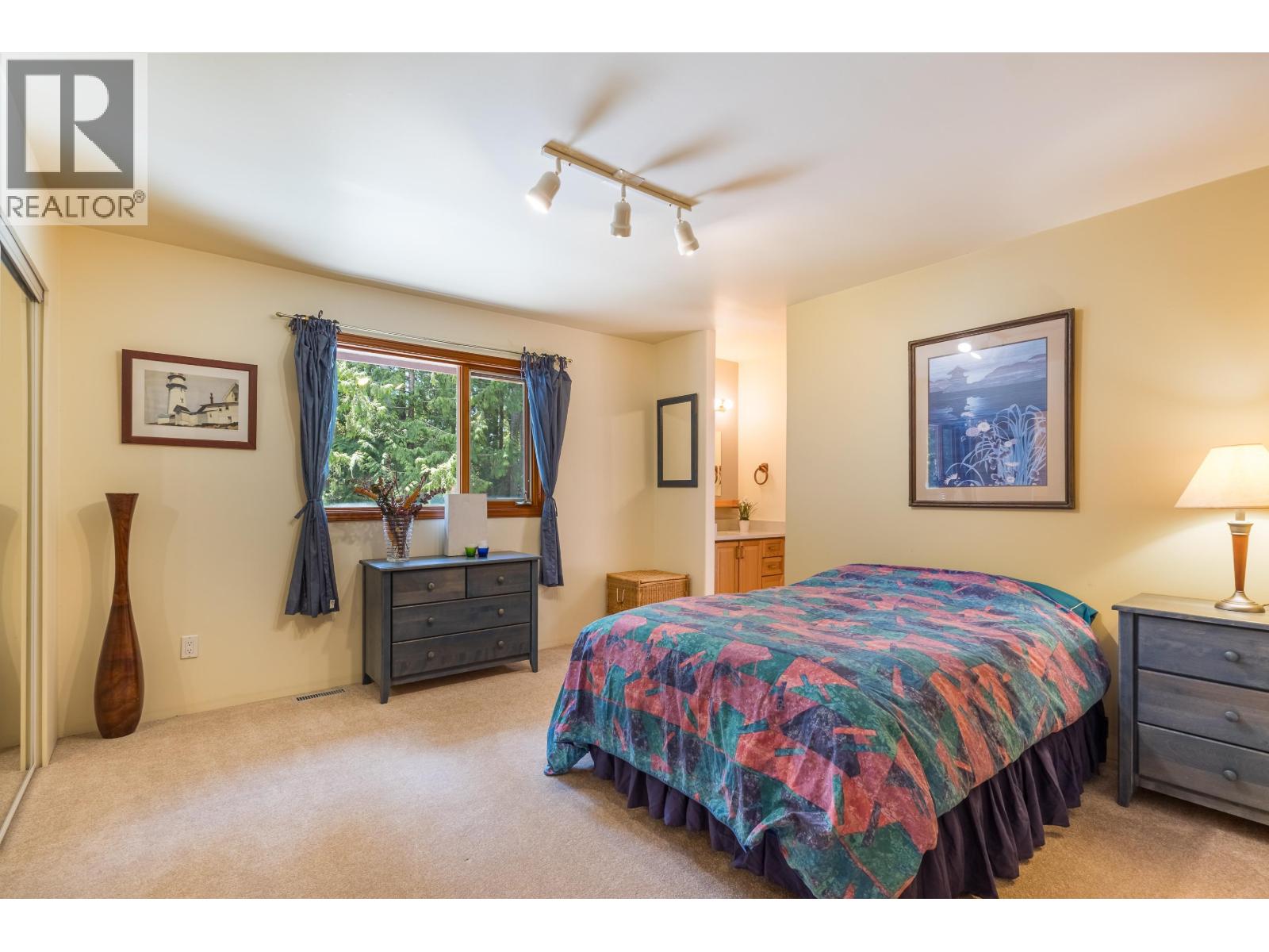 1484 Henderson Avenue, Roberts Creek, British Columbia  V0N 2W2 - Photo 22 - R3143344