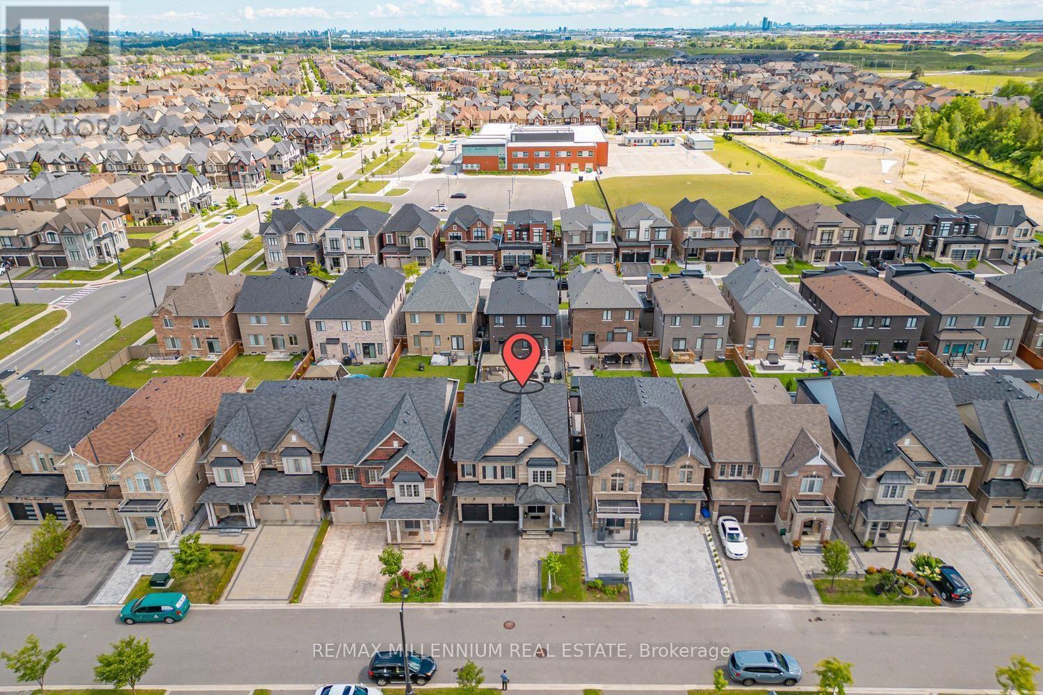 18 Boone Crescent, Vaughan, Ontario  L4H 4V1 - Photo 1 - N13614920