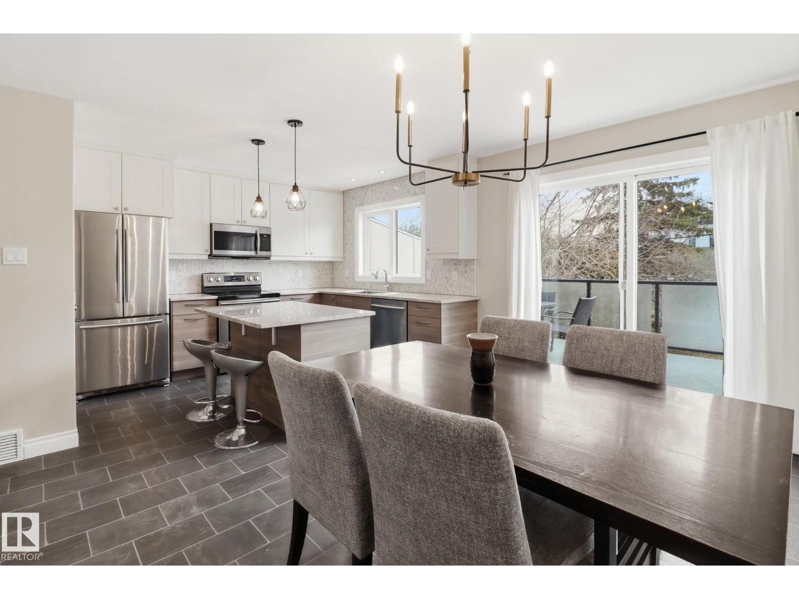 9023 95 St Nw, Edmonton, Alberta  T6C 3W7 - Photo 8 - E4494950