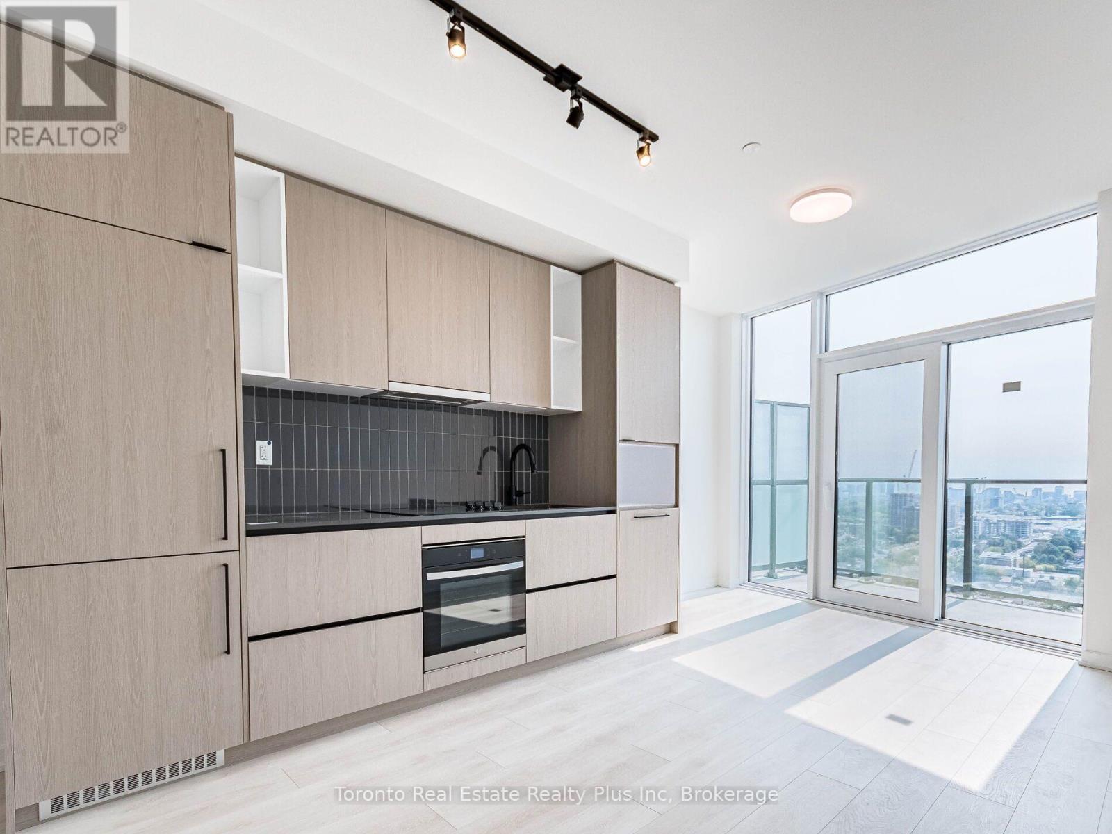 2411 - 10 Graphophone Grove, Toronto, Ontario  M6H 0E5 - Photo 11 - W13640078