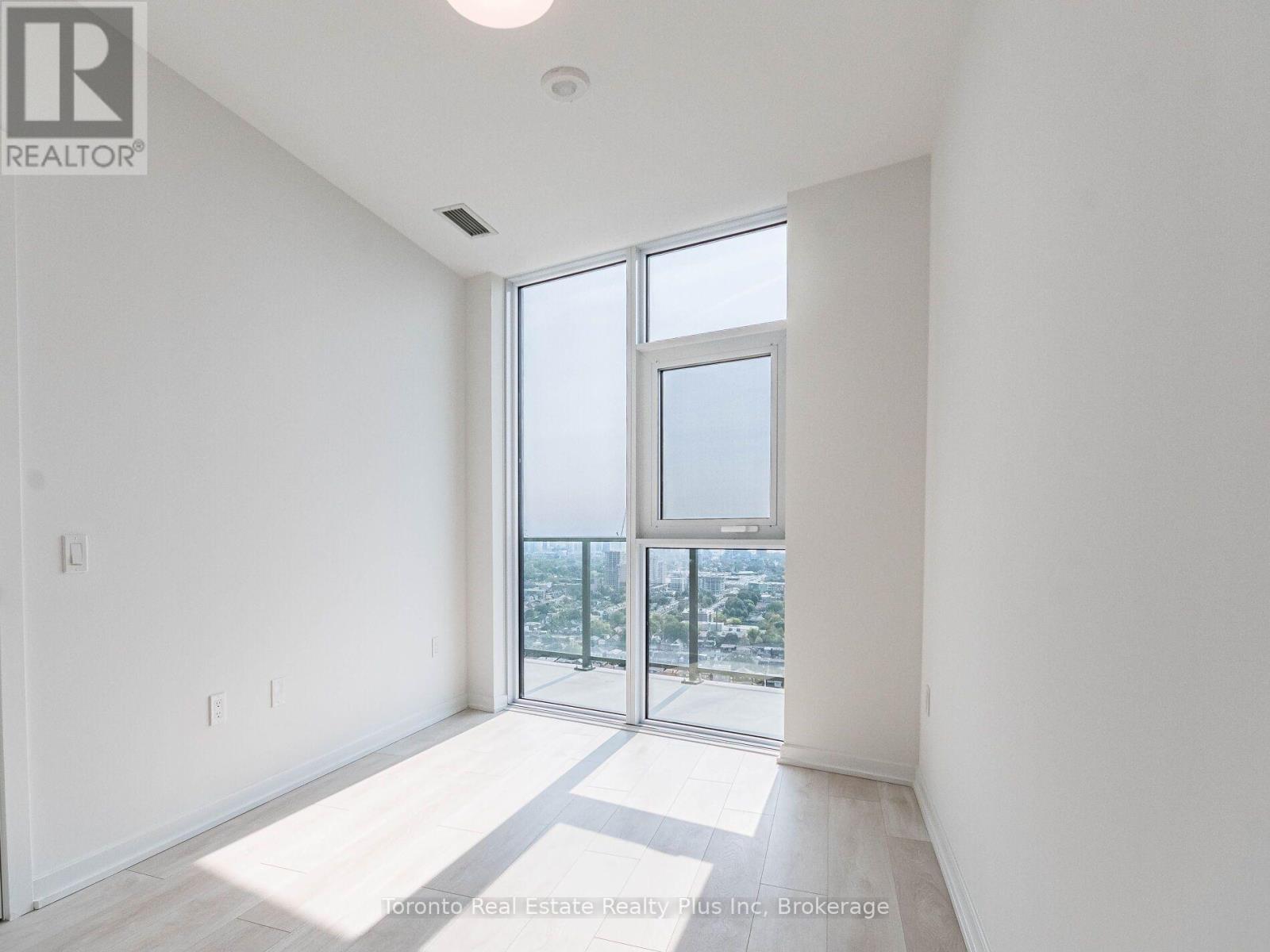 2411 - 10 Graphophone Grove, Toronto, Ontario  M6H 0E5 - Photo 15 - W13640078