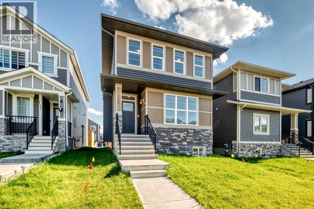 113 Midtown Close Sw, Airdrie, Alberta  T4B 5G9 - Photo 3 - A2329639